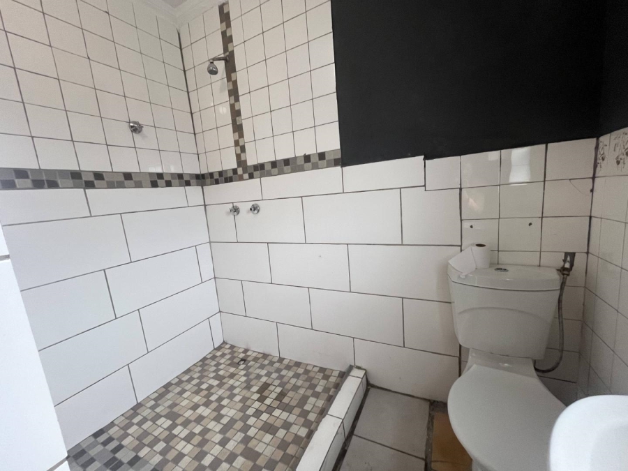 To Let 2 Bedroom Property for Rent in Brooklyn Western Cape